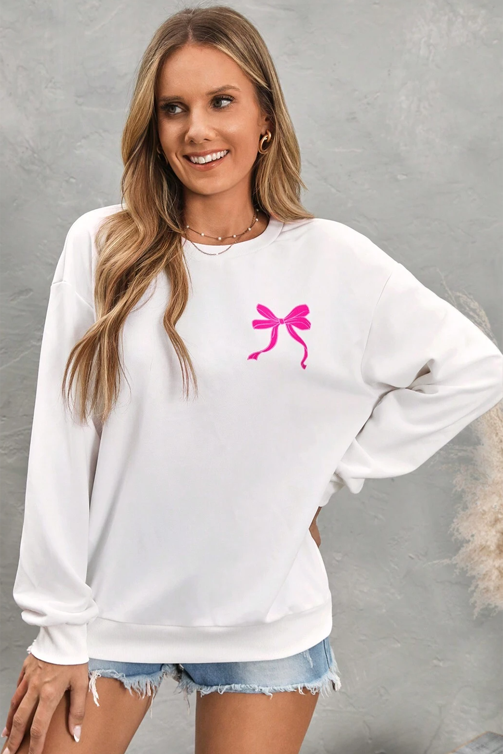 Bow Graphic Crewneck Sweatshirt